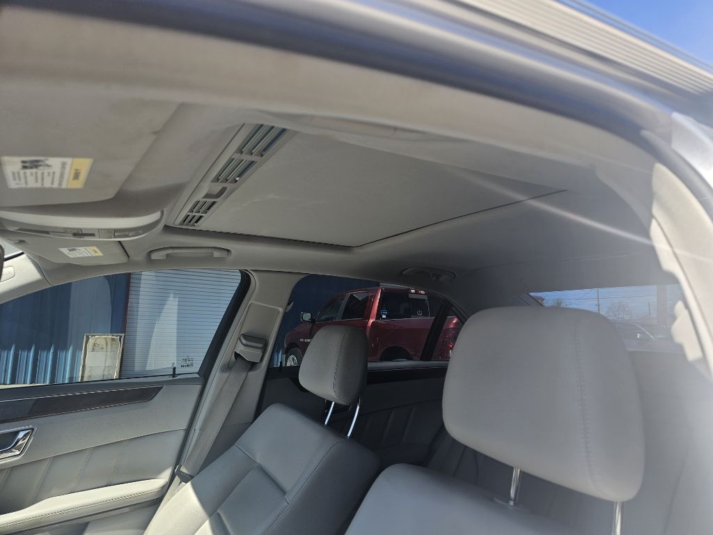 Mercedes-Benz E-Class  2011