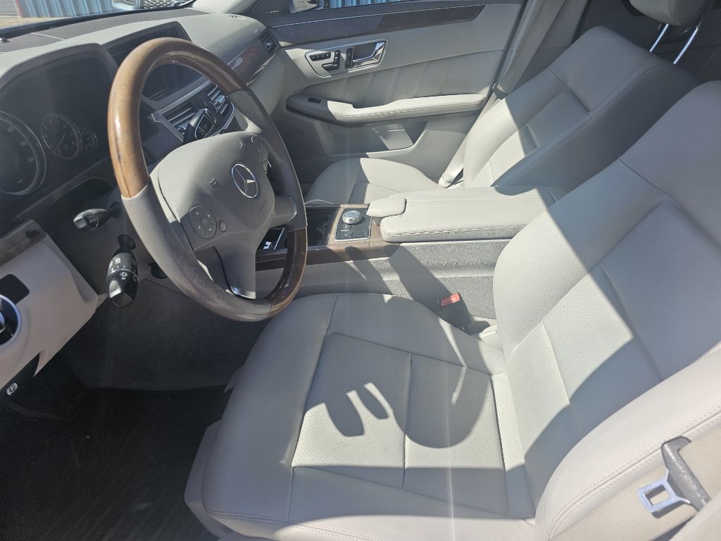 Mercedes-Benz E-Class  2011