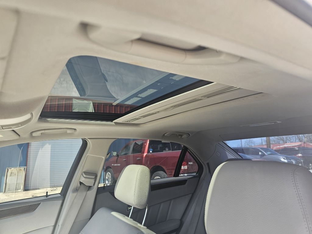 Mercedes-Benz E-Class  2011