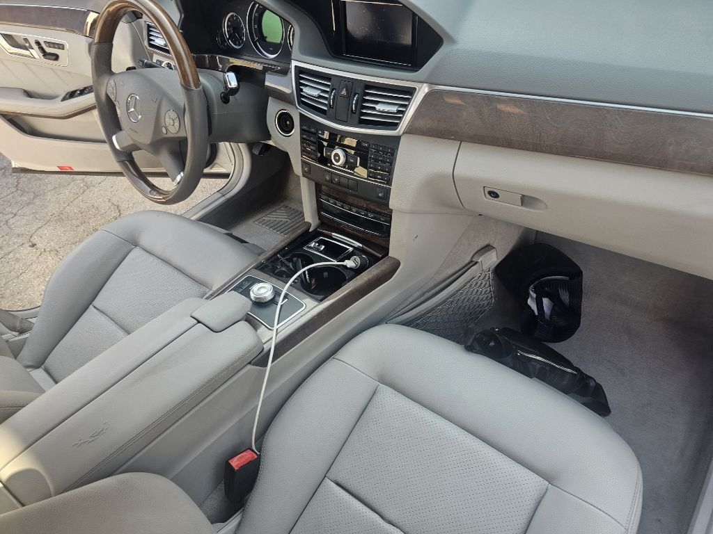 Mercedes-Benz E-Class  2011