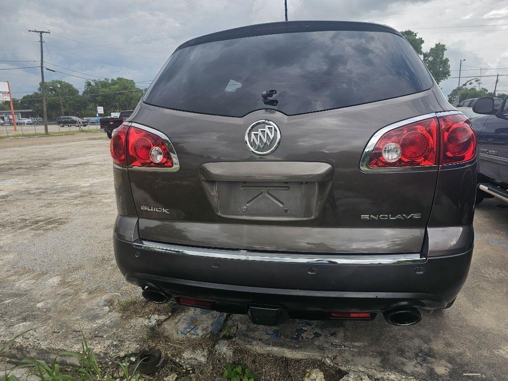 Buick Enclave  2011