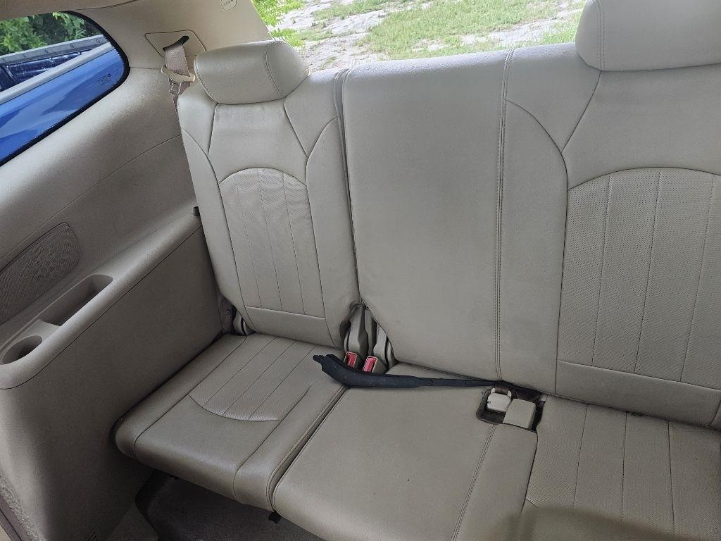 Buick Enclave  2011