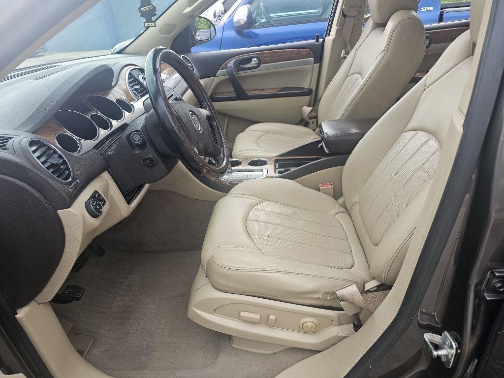Buick Enclave  2011