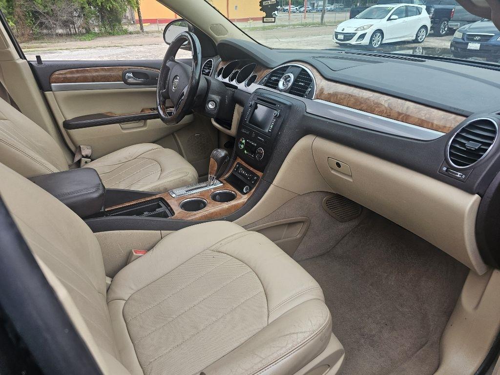 Buick Enclave  2011