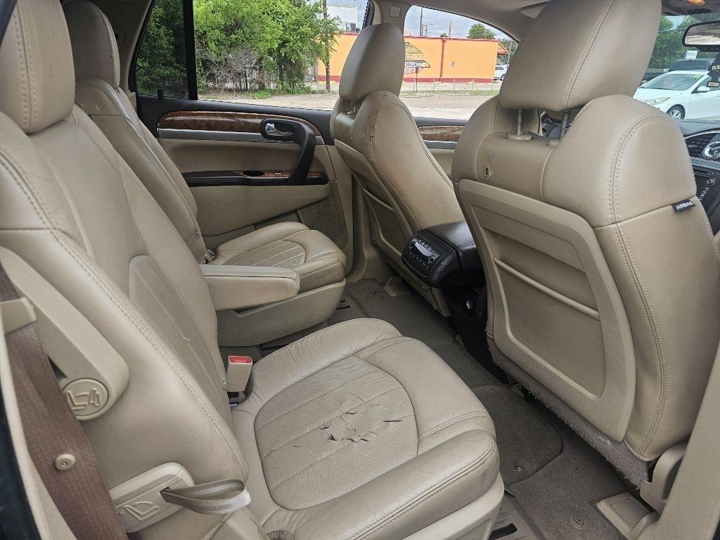 Buick Enclave  2011