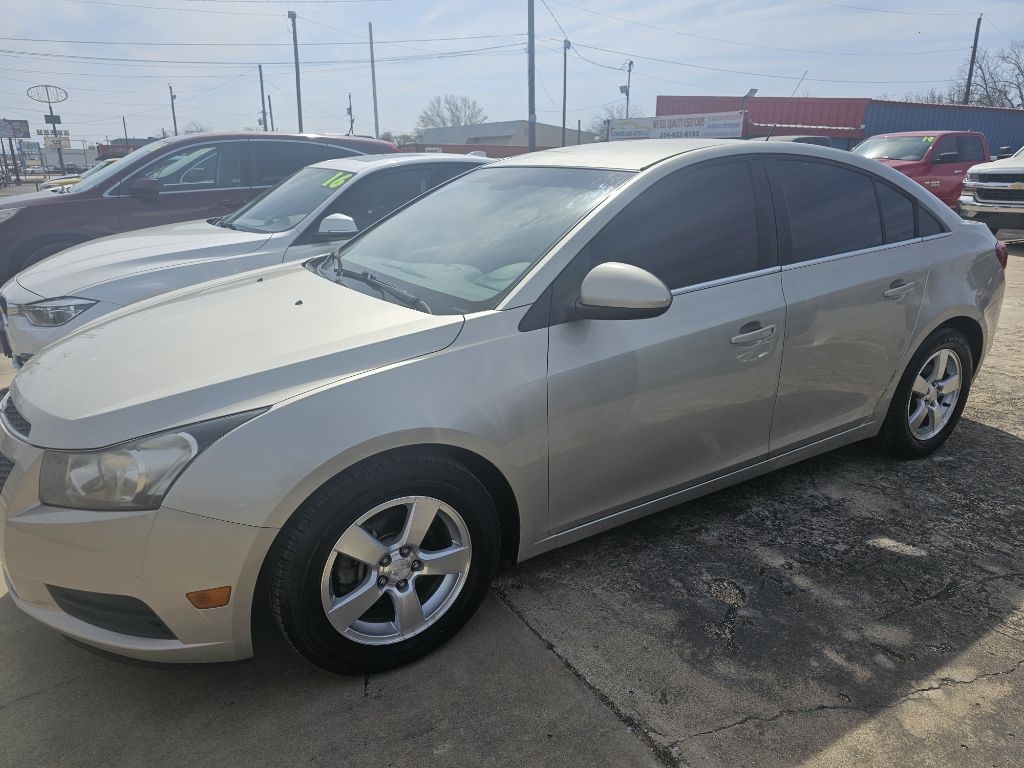 Chevrolet Cruze  2014