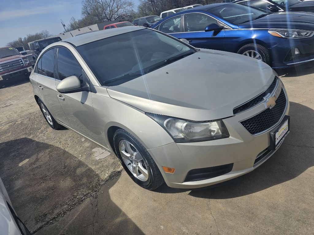 Chevrolet Cruze  2014