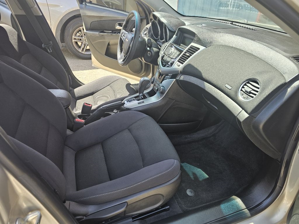 Chevrolet Cruze  2014