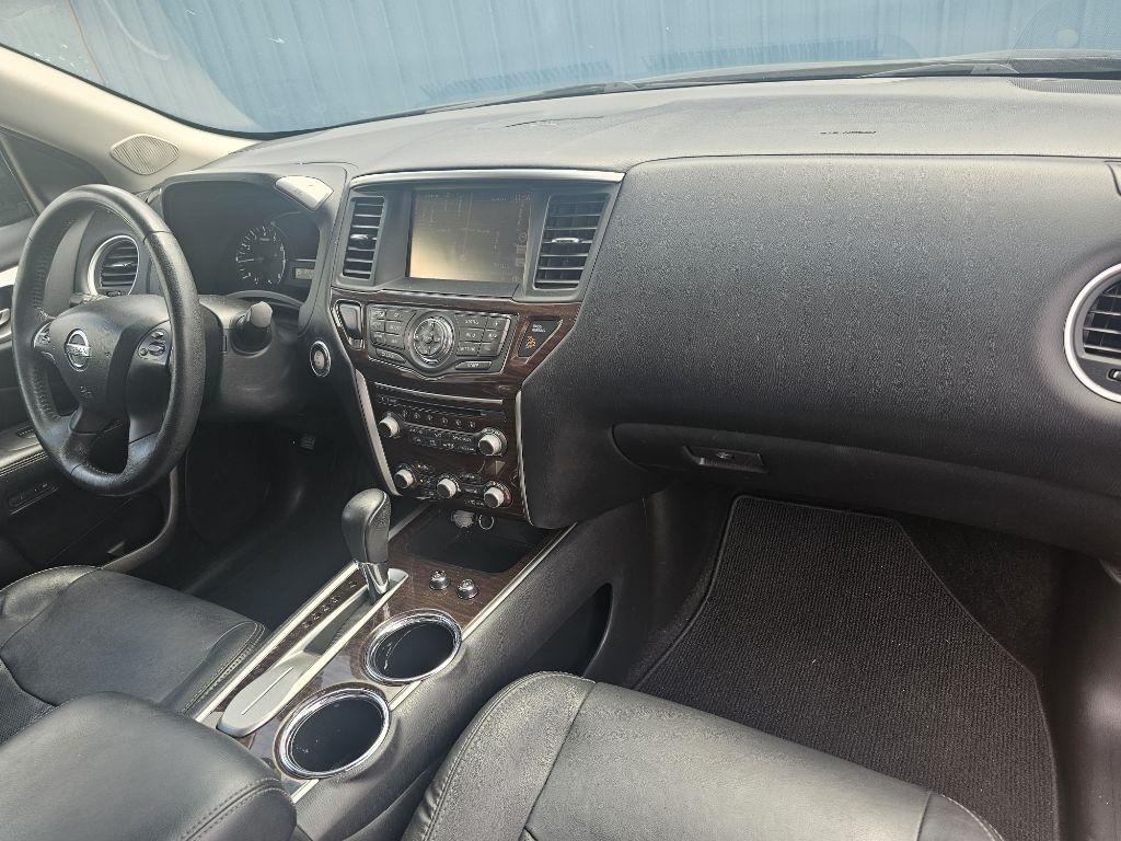 Nissan Pathfinder  2014