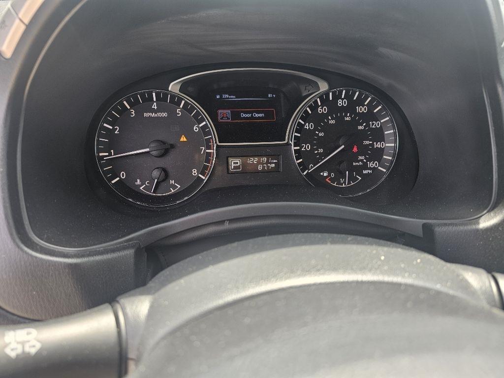 Nissan Pathfinder  2014