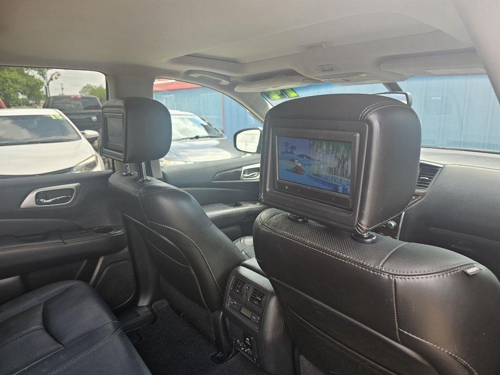 Nissan Pathfinder  2014