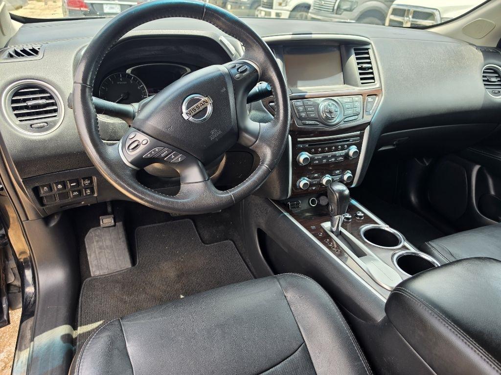Nissan Pathfinder  2014