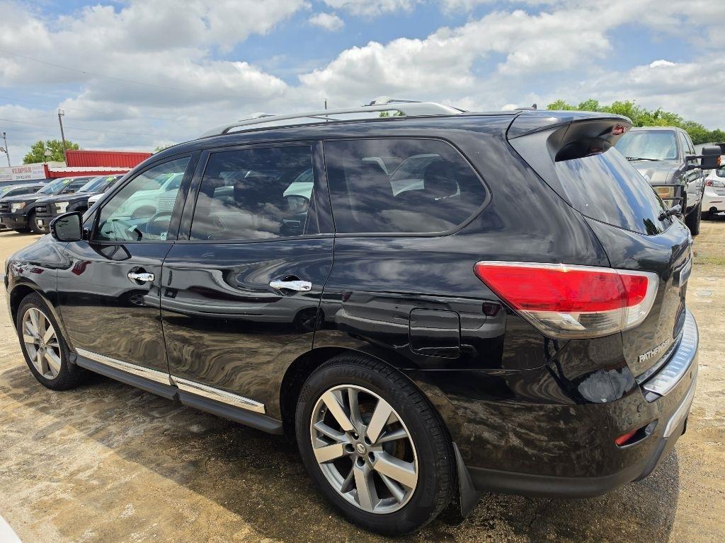 Nissan Pathfinder  2014
