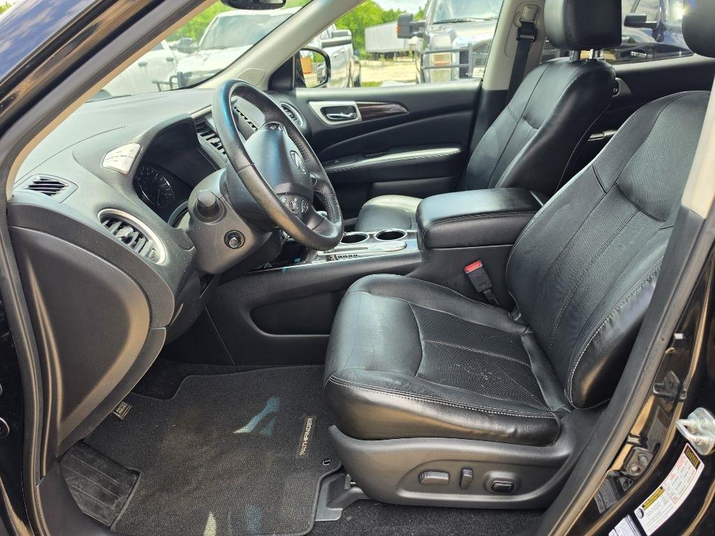 Nissan Pathfinder  2014