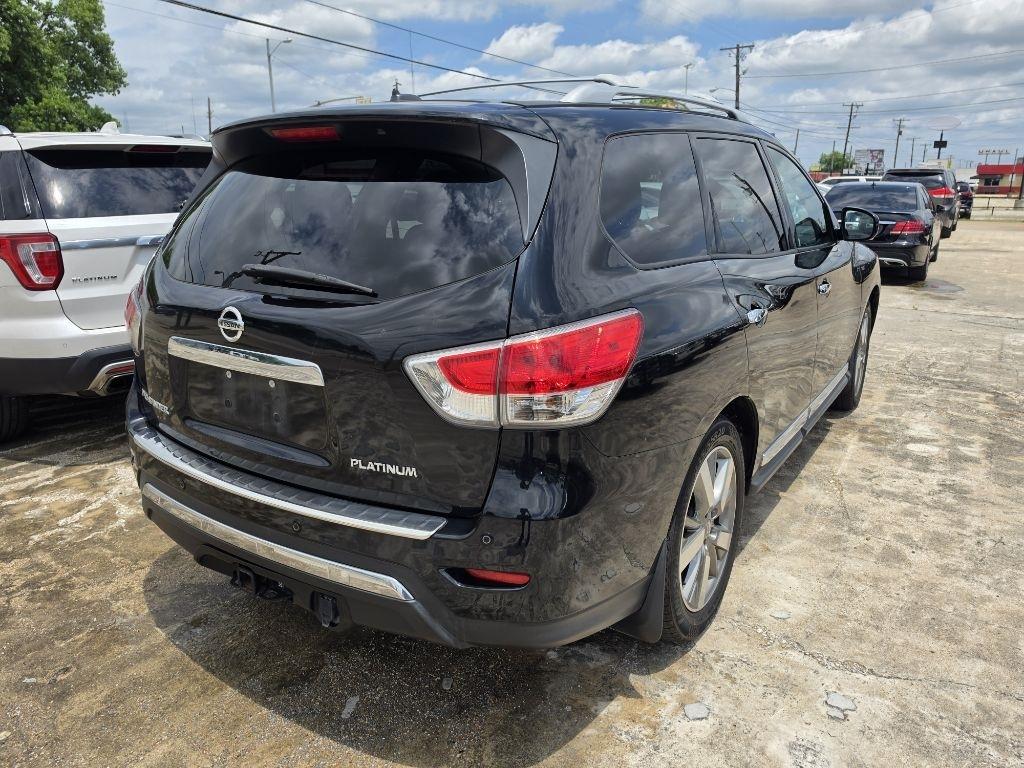 Nissan Pathfinder  2014