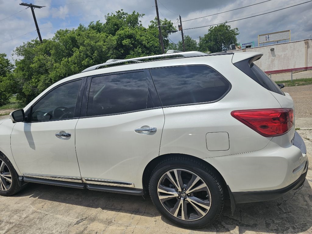 Nissan Pathfinder  2018