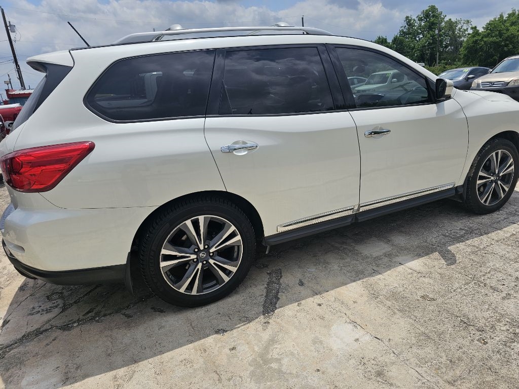 Nissan Pathfinder  2018