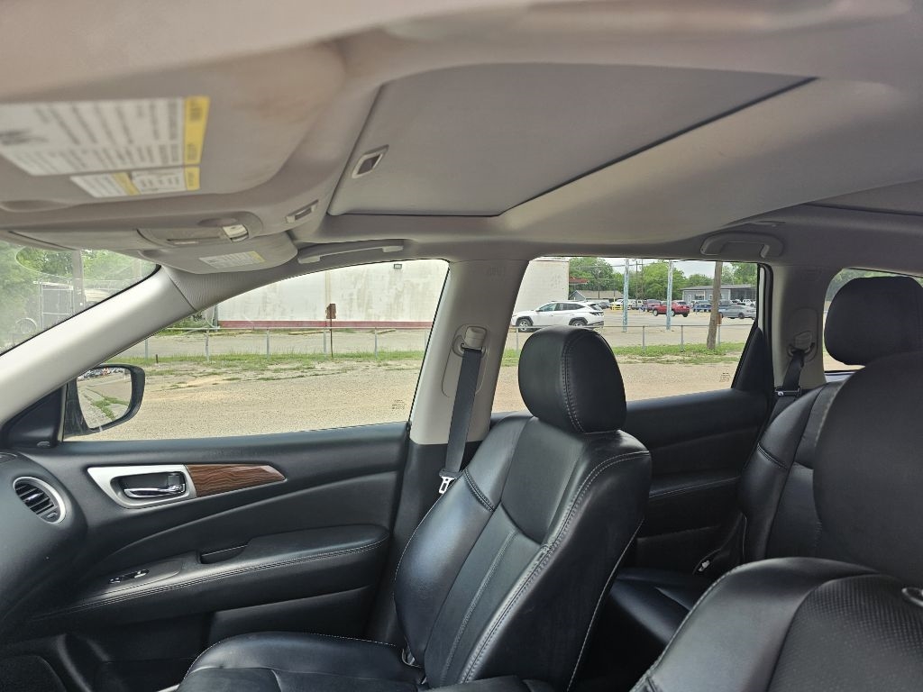 Nissan Pathfinder  2018