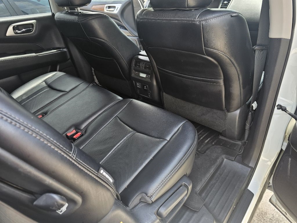 Nissan Pathfinder  2018