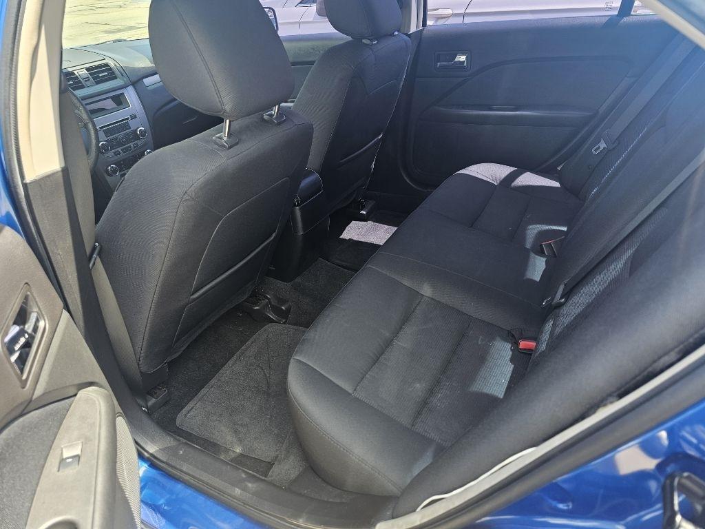 Ford Fusion  2011