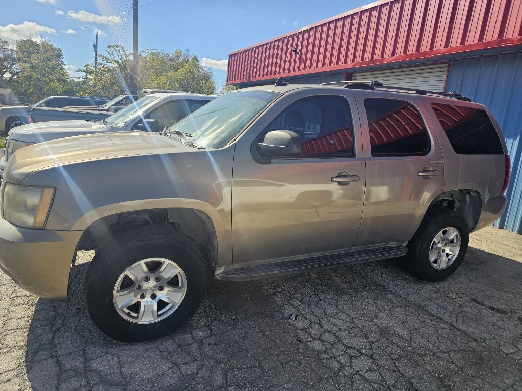 Chevrolet Tahoe  2007