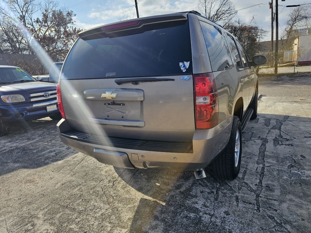 Chevrolet Tahoe  2007