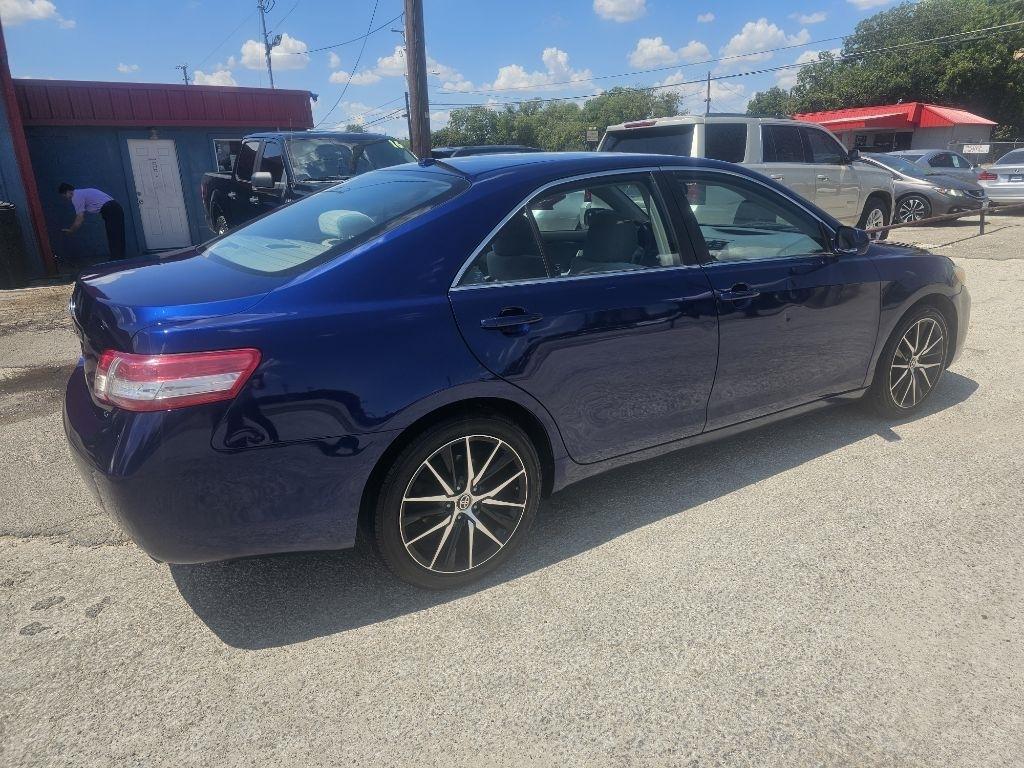 Toyota Camry  2011