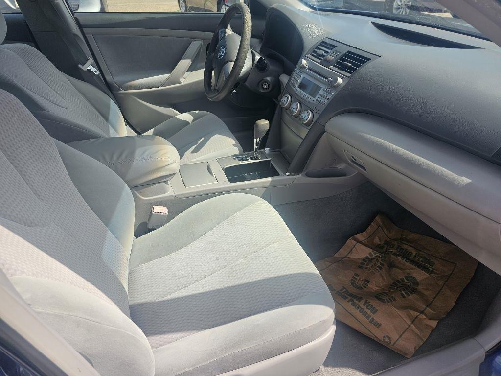 Toyota Camry  2011