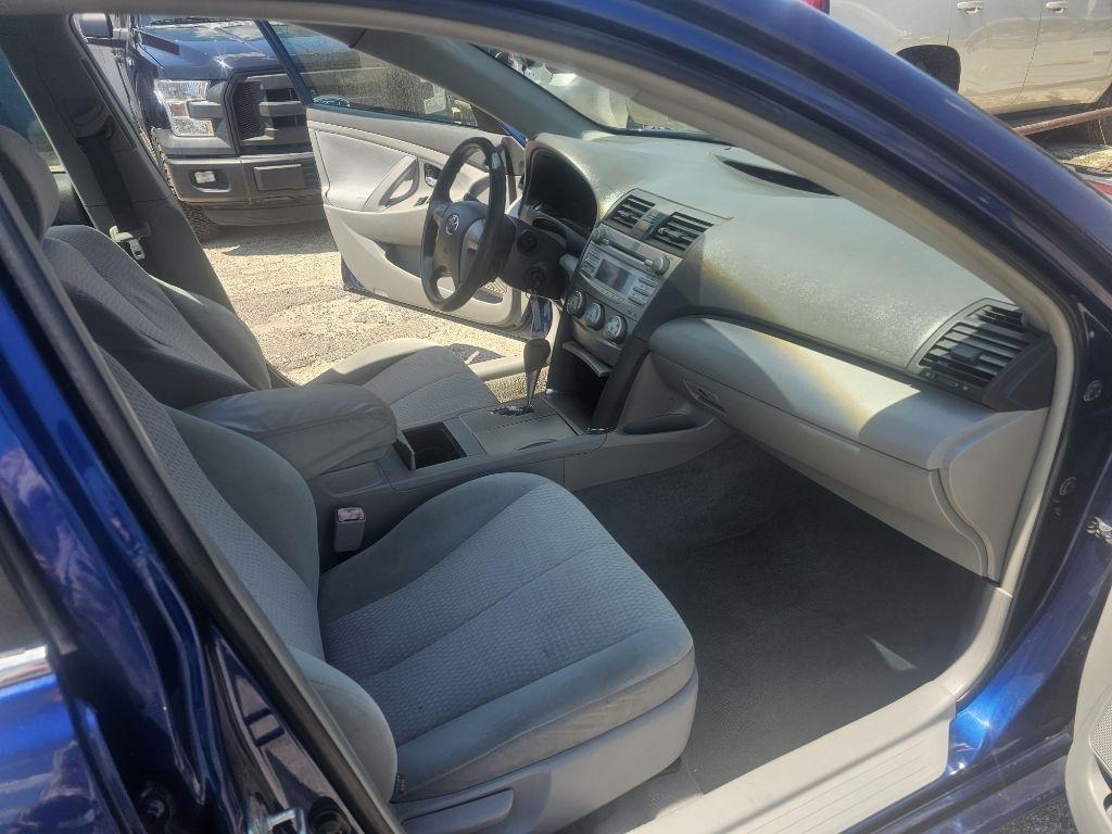 Toyota Camry  2011