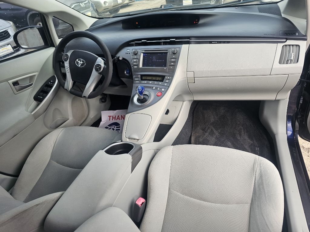 Toyota Prius  2013 Toyota Prius  2013