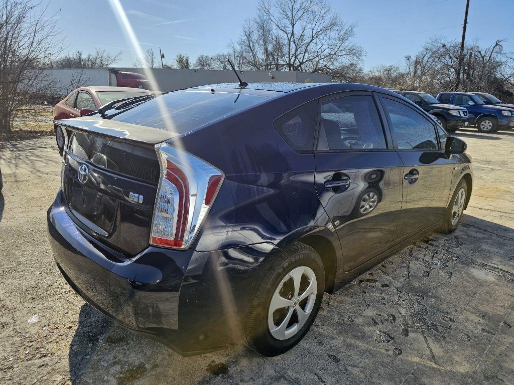 Toyota Prius  2013