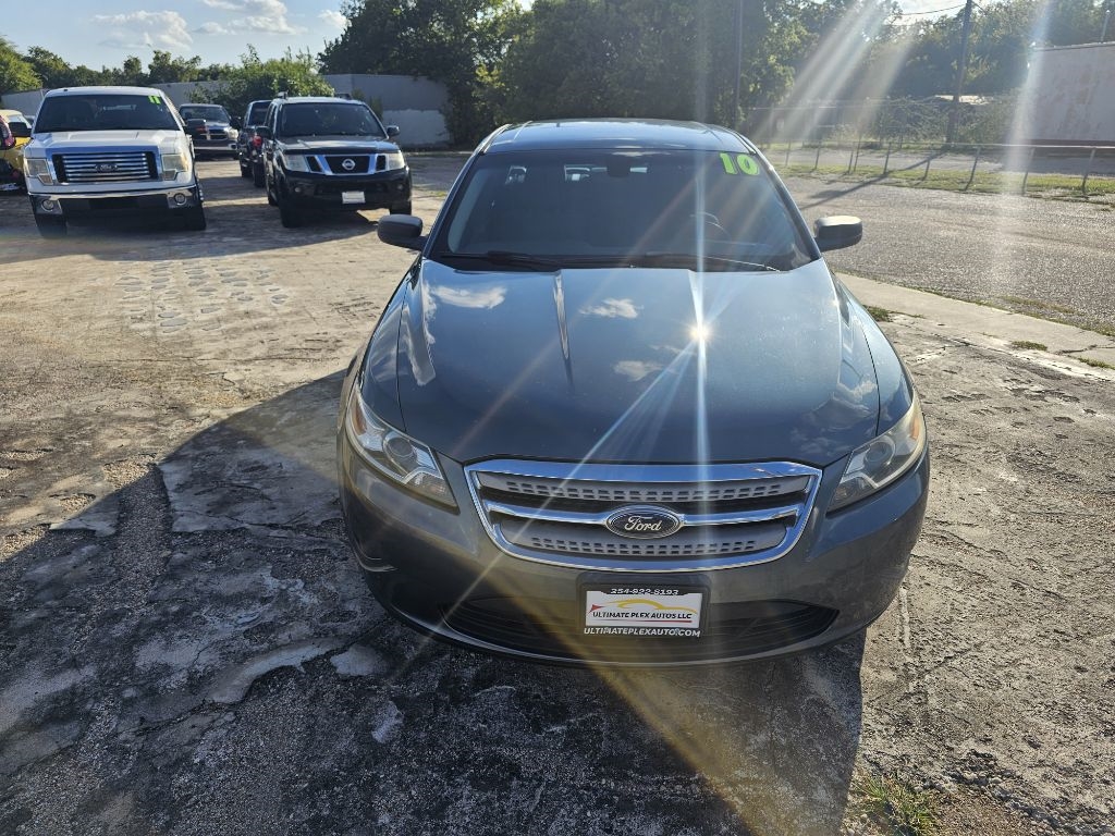 2010 Ford Taurus