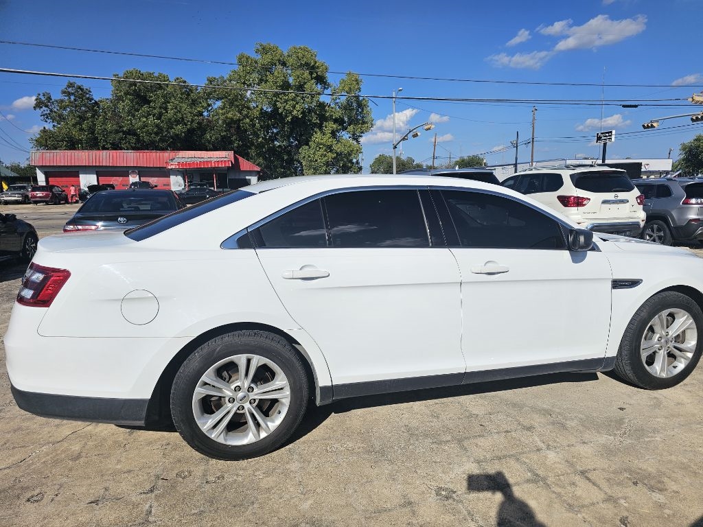 Ford Taurus  2015 Ford Taurus  2015