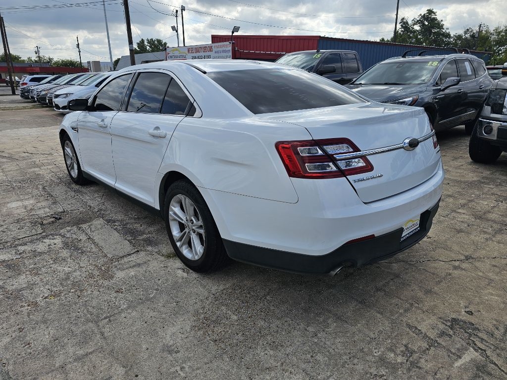 Ford Taurus  2015 Ford Taurus  2015