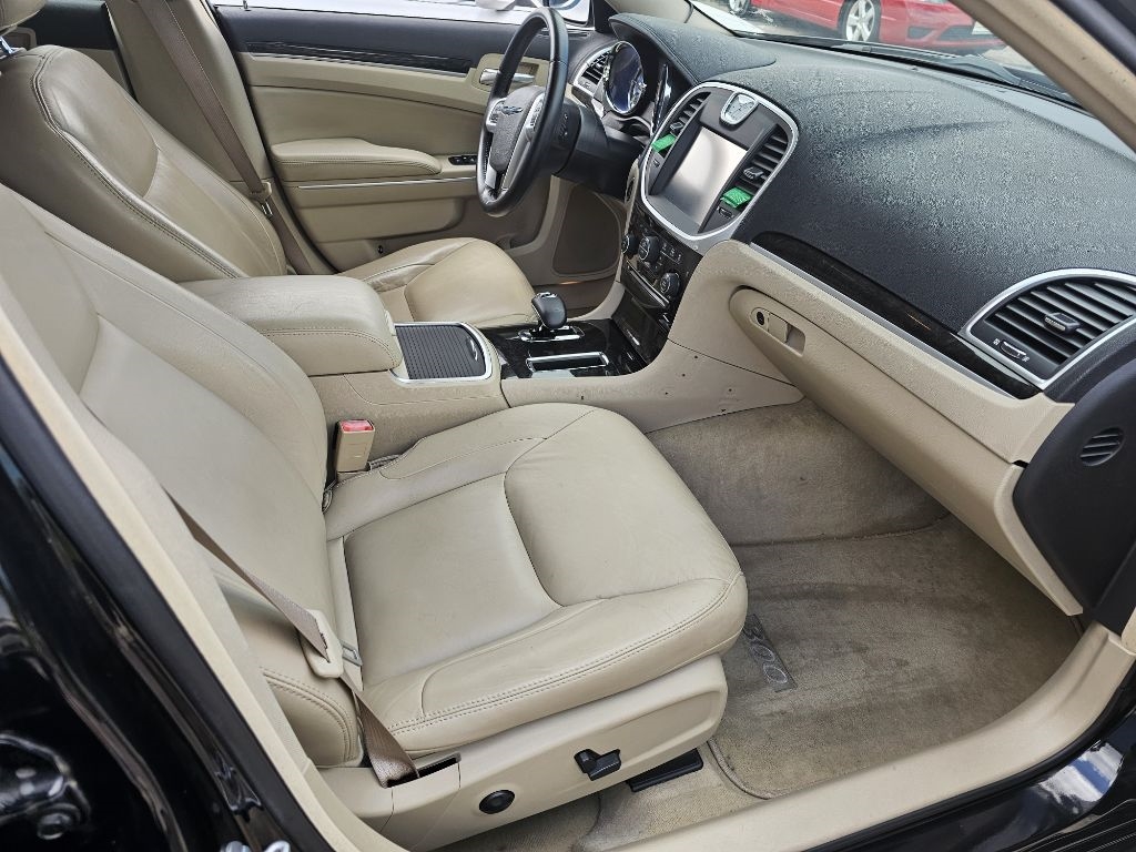 Chrysler 300  2012 Chrysler 300  2012