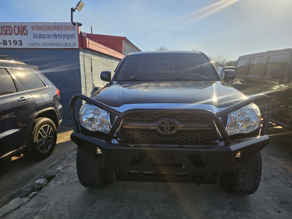 Toyota Tacoma  2011