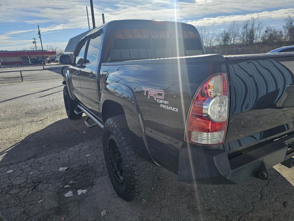 Toyota Tacoma  2011