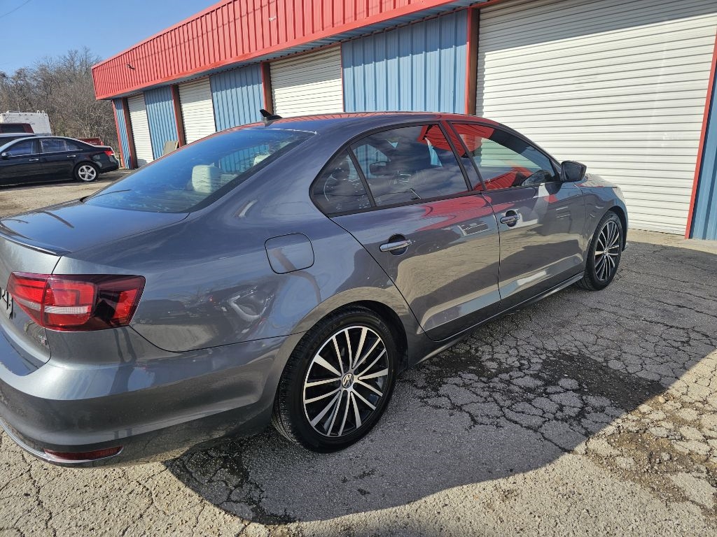 Volkswagen Jetta  2016