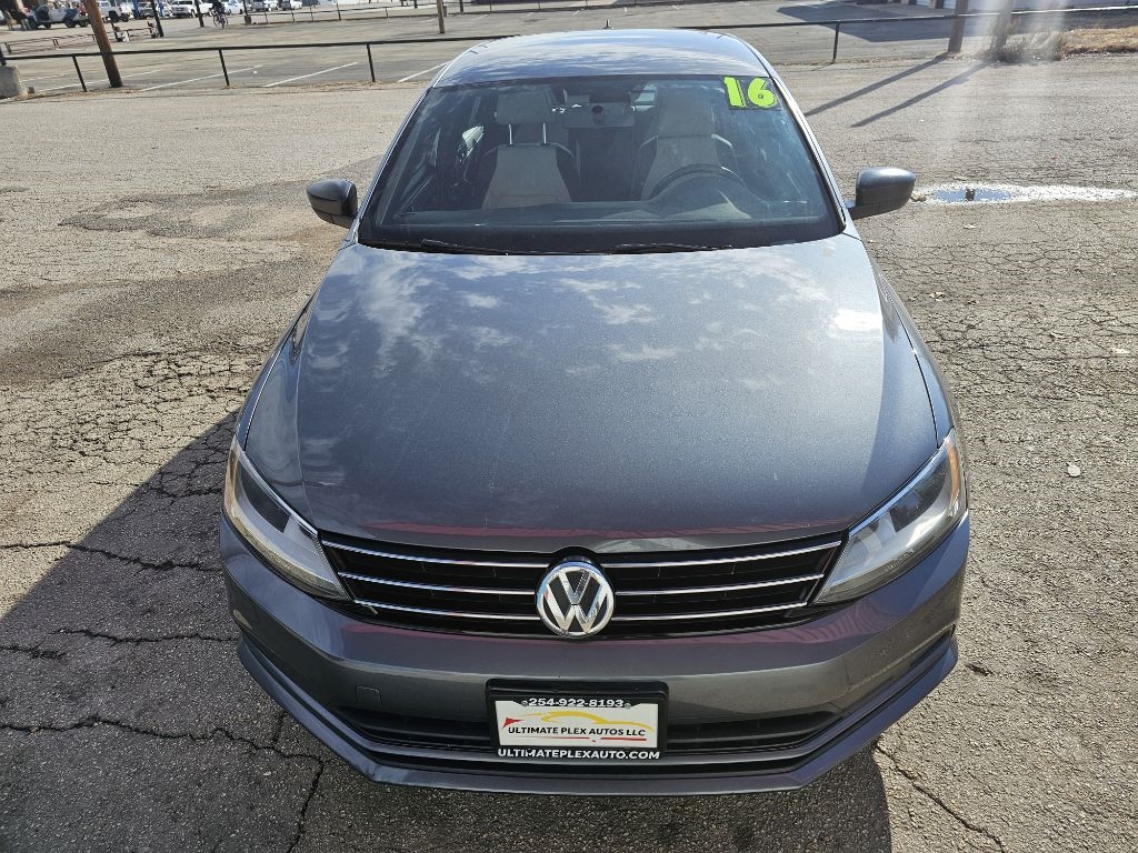 Volkswagen Jetta  2016