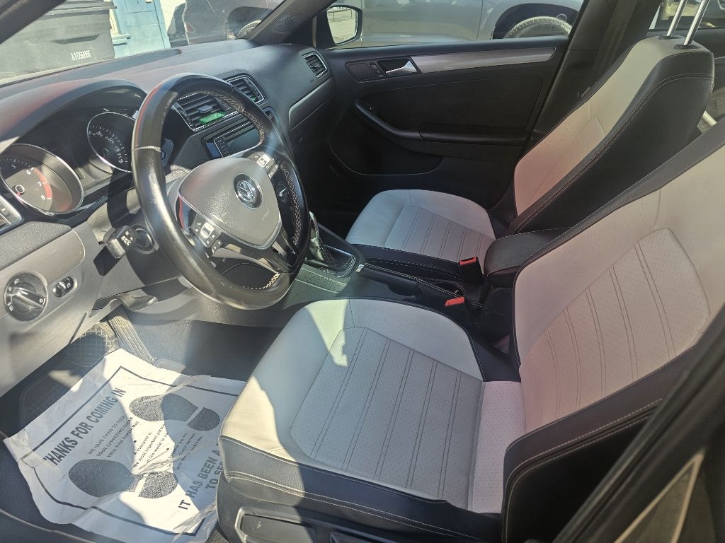 Volkswagen Jetta  2016