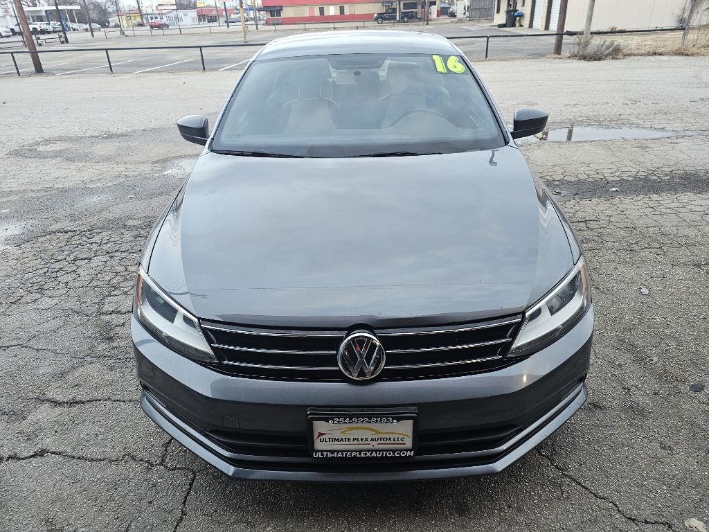 Volkswagen Jetta  2016