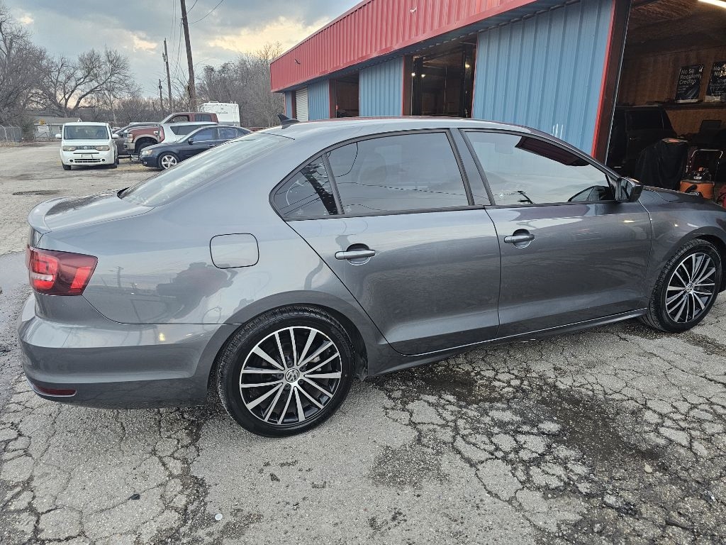 Volkswagen Jetta  2016