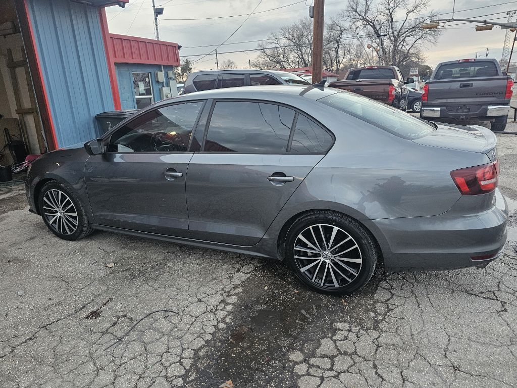 Volkswagen Jetta  2016