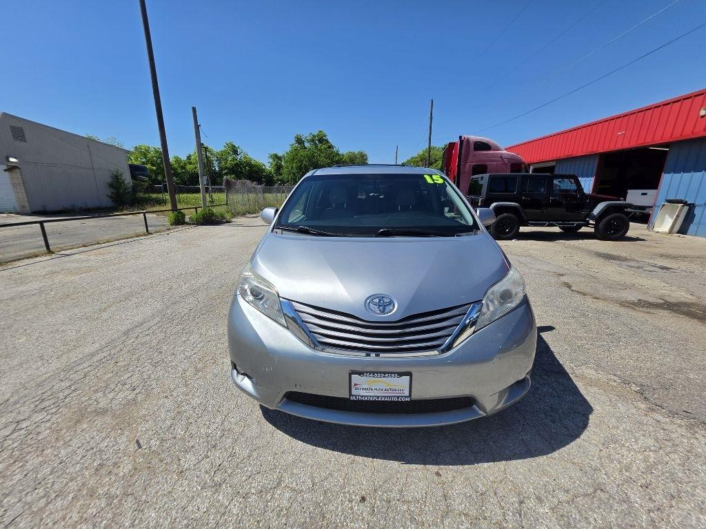 Toyota Sienna  2015