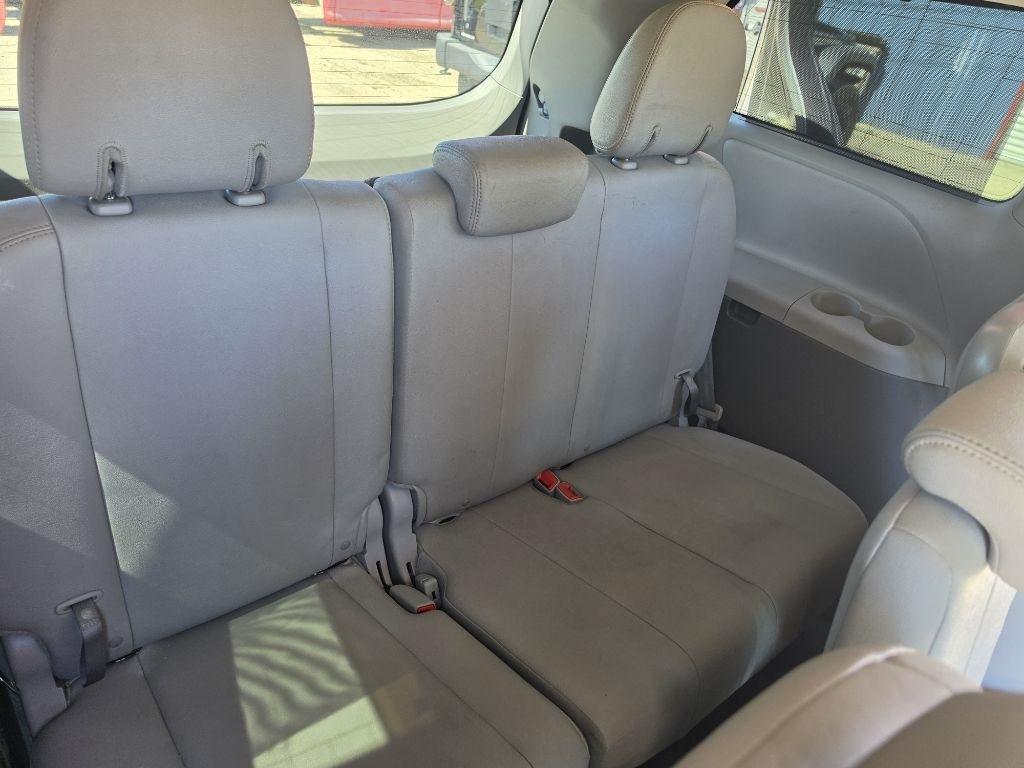 Toyota Sienna  2015