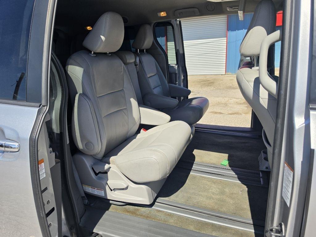 Toyota Sienna  2015