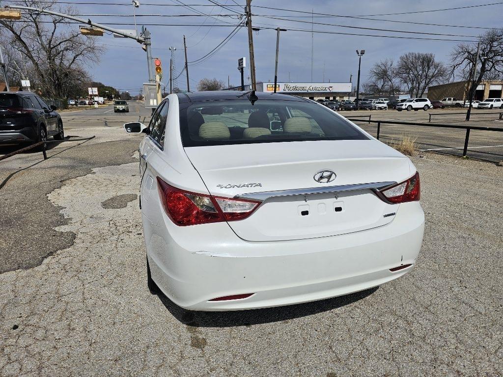 Hyundai Sonata  2012