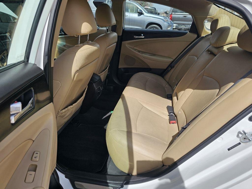 Hyundai Sonata  2012