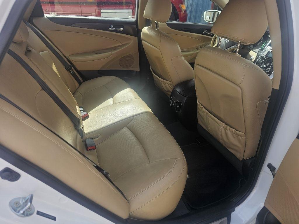 Hyundai Sonata  2012