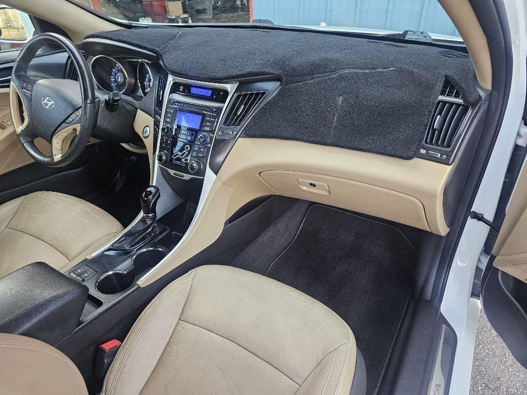 Hyundai Sonata  2012